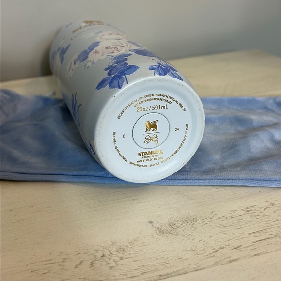 Stanley X LoveShack Fancy Floral container - Blue and White - Picture 3 of 6